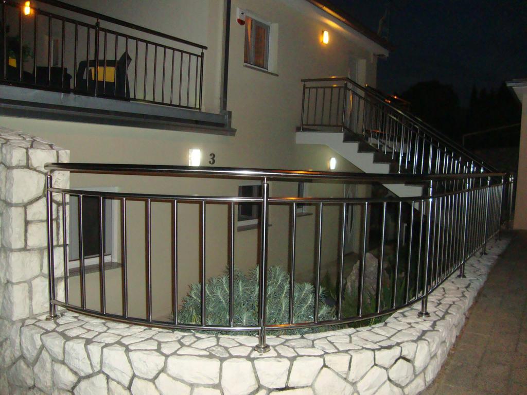 Apartments Ilona Novi Vinodolski Exterior foto